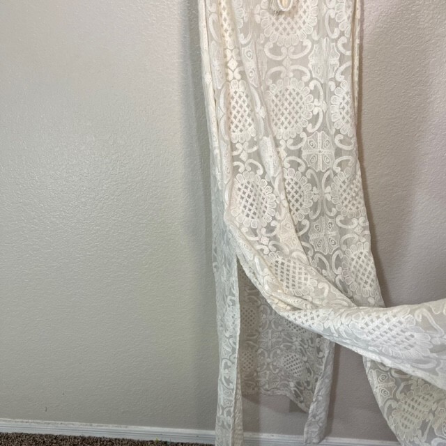 Picture 4 of 6