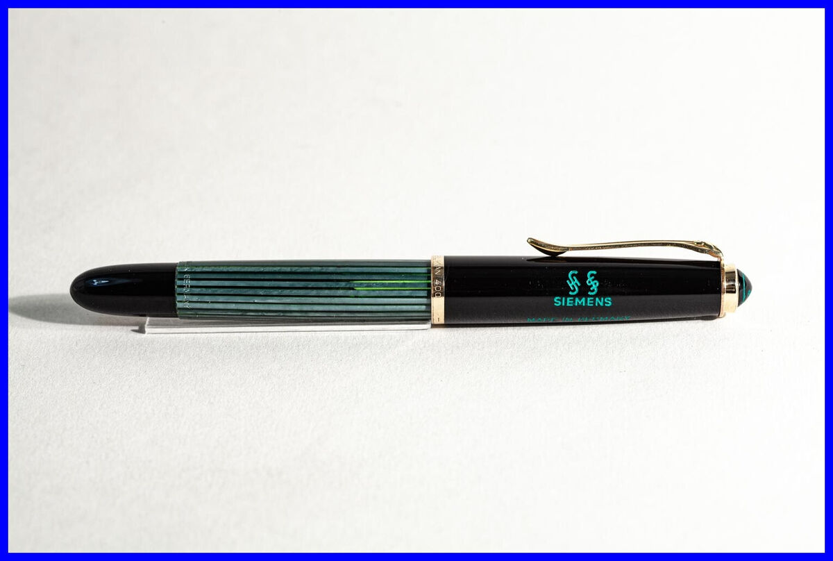 PELIKAN 400NN Piston Filler with 14K KF Nib GREEN STRIPED PELIKAN 400NN Piston Filler with 14K KF Nib GREEN STRIPED