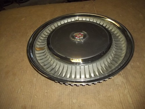 75 76 77 78 79 Cadillac Fleetwood Seville Hubcap Wheel Cover Hub Cap 15" GRAY OE - Picture 2 of 13