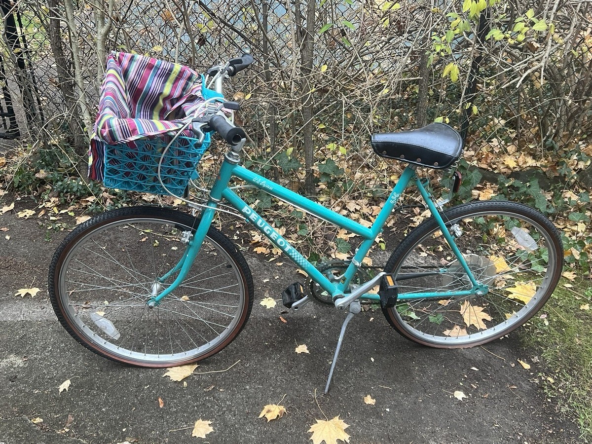 Vintage Women's Peugeot Blue Road Bike 80s Style Working