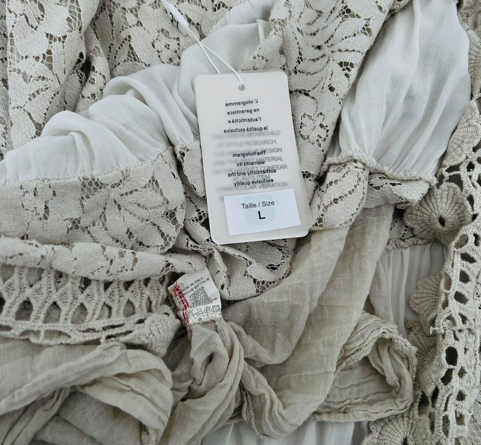 Foto 10 di 10