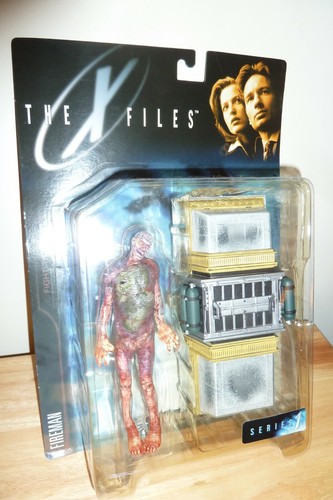The X-Files Movie Series 1 Fireman 1998 McFarlane Toys New on Card! - Picture 4 of 11