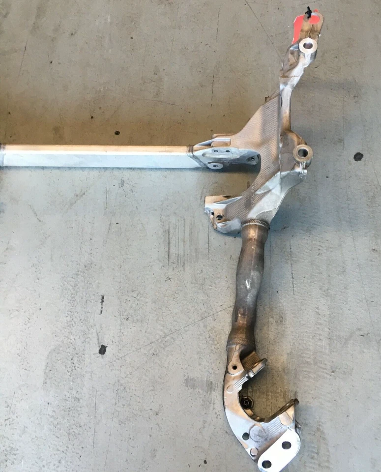 09-12 AUDI A4 Quattro Motor Subchasis Submarco Marco K Cuna OEM Foto 4 de 4