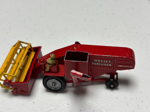 Matchbox Lesney Major Pack #5 Massey Ferguson Combine Harvester - Picture 6 of 10