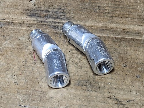 Chicago Pneumatic 8940171567 Air Flex 1/2 Npt 74 Cfm Swivels (Lot Of 2) - Picture 2 of 6