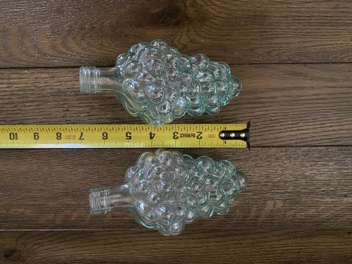 2 Vintage Grape Cluster/Bunch Glass Bottle/Decanters - Oil & Vinegar/Wine - Picture 4 of 4