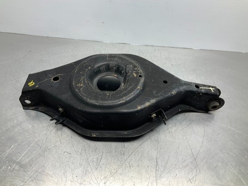 Nissan Armada 2006-2015 brazo de control inferior lado del pasajero trasero derecho soporte OEM - Imagen 4 de 8