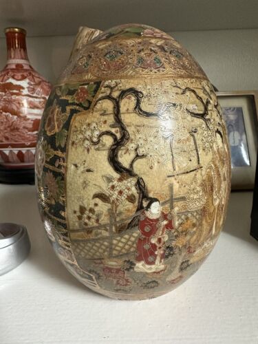 Vintage Elegant Royal Satsuma Pictorial Egg 8" Heavy Gold Gilt Hand Painted - Picture 6 of 17