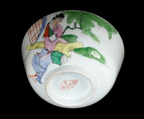 CHINESISCHE QING ODER REPUBLIK PORZELLAN SCHALE WEIBLICHE GEISHA YIJI FLEDERMÄUSE ROTE DIAMANTMARKE - Bild 4 von 8