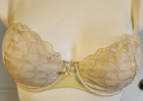 Vintage Hanes Her Way Lace Underwire Demi Bra Sexy Sissy Pin-up Ivory Size 38C - Picture 4 of 14