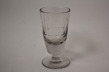 Old absinthe glass (66453)