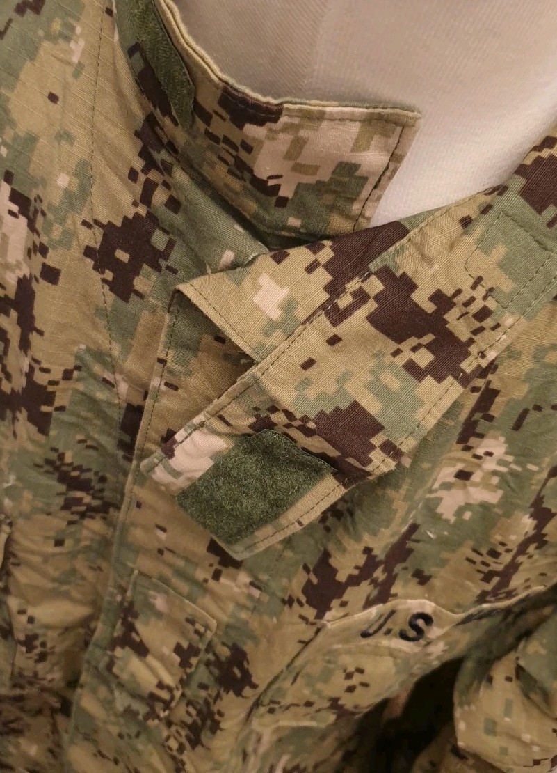 U.S. Navy SEABEES Camo Shirt Large UK Military Tactical Uniform