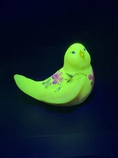 READ!!! FENTON BURMESE PAINTED BIRD