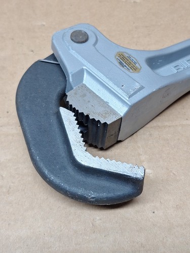 Ridgid 18" Aluminum Rapid Grip Wrench - Picture 8 of 13