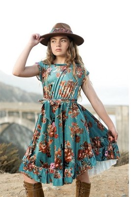 joyfolie dresses Girls Amoura Dress Aegean Ikat Teal Floral Velvet High-Low Size 8 NWT Exquisite details and a dramatic train bring this sweeping maxi to life Spring is calling!, Dress: @joyfolie