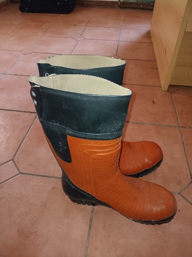 Schnittschutz-Stiefel Euro PM SIERRA III Gummistiefel Stahlkappe wasserdicht - Bild 1 von 2