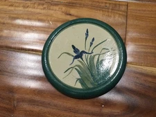 STUDIO POTTERY CERAMIC IRIS ROUND TILEWALL PLAQUES SMALL CANDLE TRIVET 5.5''