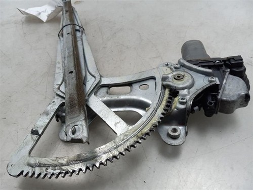11-20 TOYOTA SIENNA LIMITED 3.5L FWD AT PASSENGER SIDE FRONT WINDOW REGULATOR - Picture 4 of 12