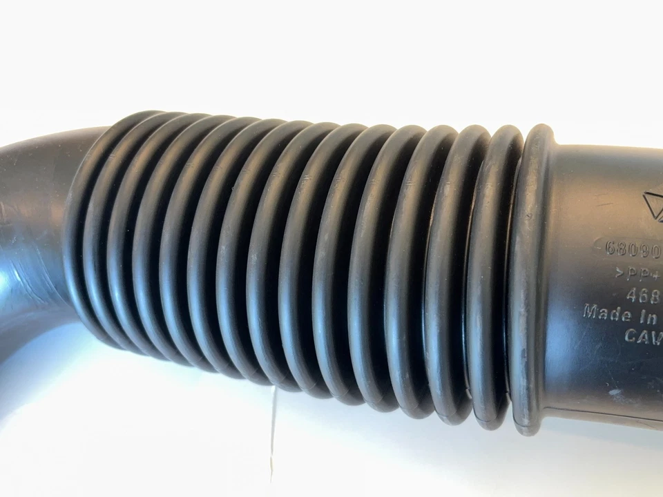 Conducto de admisión de aire limpio y sensor 2013-18 Ram 1500 2500 3500 5,7 L Hemi 68090732AA Foto 4 de 4