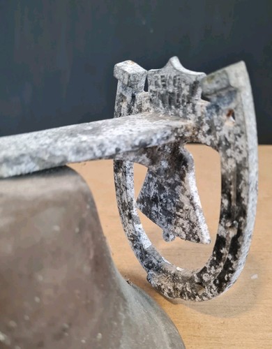 VINTAGE BELL HORSE SHOE BRACKET - Picture 6 of 12