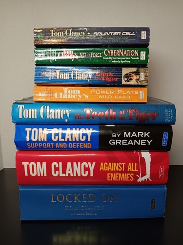 Lot of 8 Tom Clancy Books PB/HC 2001-2011 Good Condition Read Description - Imagen 1 de 9