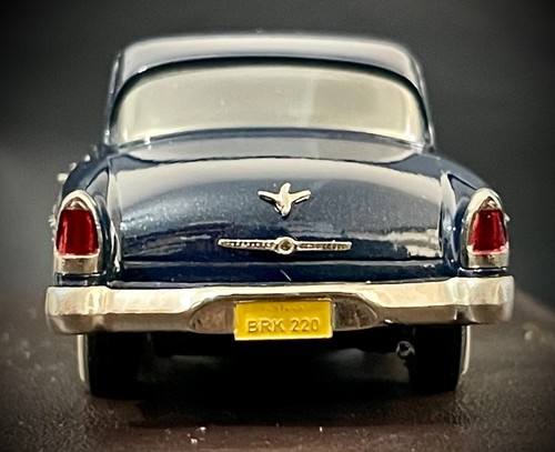 Brooklin BRK 220-1955 Studebaker Champion 4-Door Sedan-Windsor Blue/Alpena Blue - Picture 11 of 22