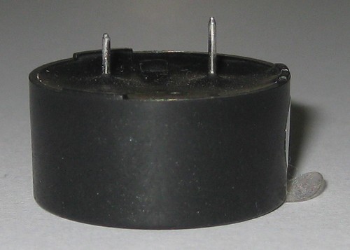 Altavoz zumbador Bujeon 25 mm montaje PCB - BKM-06 - 80 mW de potencia - 30 ohmios - cables de 4 mm - Imagen 2 de 4