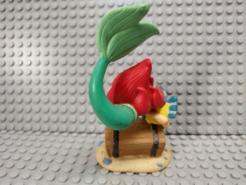 Rare Disney Little Mermaid Ariel with  Flounder and treasure chest. See pictures - Picture 7 of 8