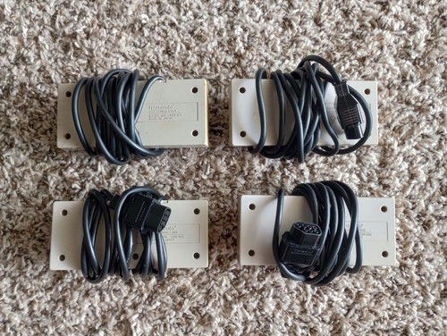 Original NES Console - Controllers, Zapper, RF Switch, Adapter, Manuals & Poster - Picture 10 of 20