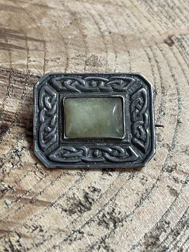 Antique Scottish Kilt Brooch Unmarked Silver Brooch Celtic Knot Twist Green - Picture 2 of 8