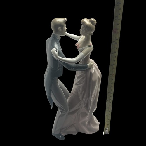LLADRO ""DANZA DE ANIVERSARIO"" #1372 1978-2005 DE ANTONIO BALLESTER en caja - Imagen 14 de 14