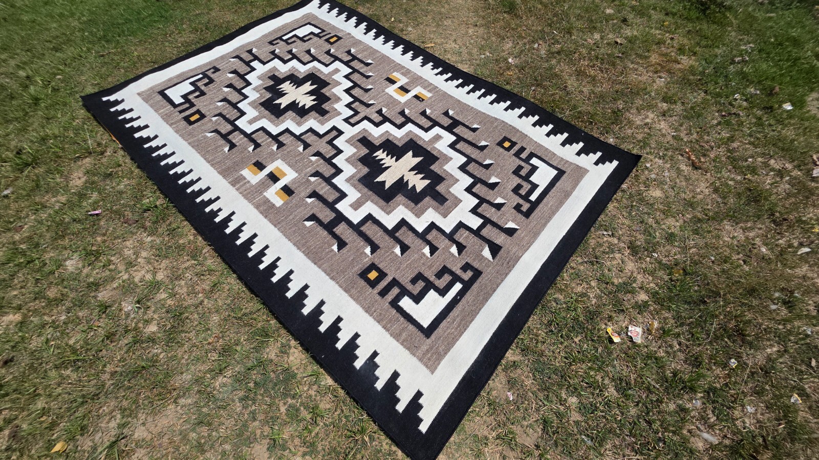 Picture 4 of 9