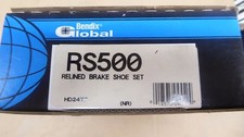 BRAND NEW BENDIX GLOBAL REAR BRAKE SHOES RS500 / 500 FITS VEHICLES ON CHART 