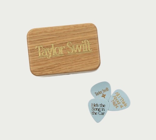 🌙 Taylor Swift DEBUTTO Set di plettri per chitarra TTPD autotitolati scatola in legno ufficiale - Foto 2 di 8