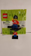 Lot Of 2 LEGO 5001121 BR Store Royal Guard 1 Sealed Polybag  1 loose
