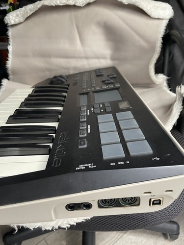 KORG TAKTILE 25 USB MIDI DAW CONTROLLER. FULLY WORKING (SEE DESCRIPTION) - Picture 1 of 2