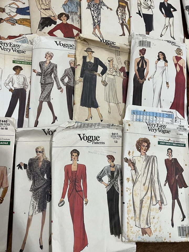 31 Lot Vintage Clothing Patterns Vogue Very Easy Woman Men  Dress Purse Shirt - Image 2 of 4