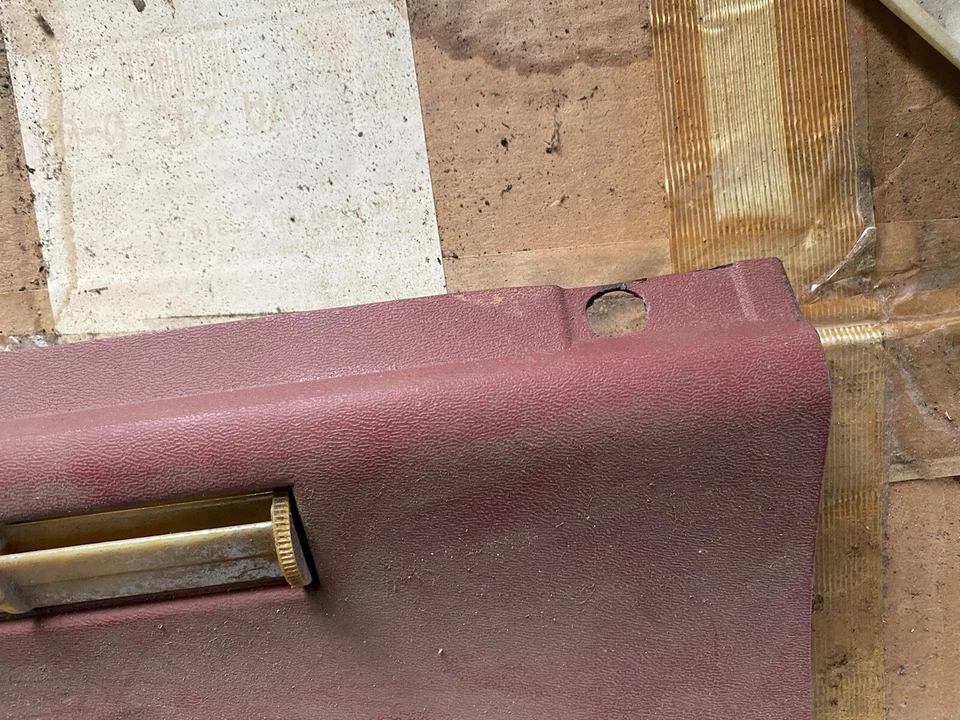 Pontiac Firebird 1970 1981 transmisión automática cubierta de columna de dirección inferior con aire acondicionado rojo Foto 2 de 4