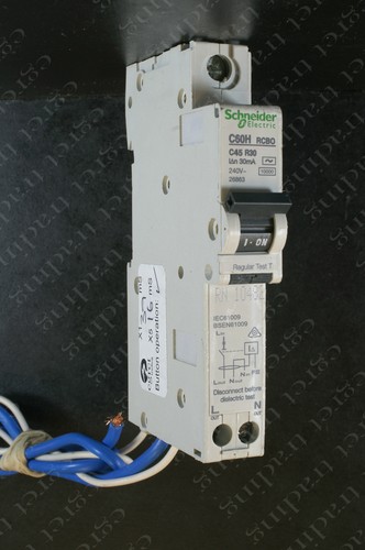 Merlin Gerin Schneider multi 9 C60H RCBO Circuit Breaker - TESTED - Picture 23 of 26