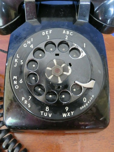 Vintage Rotary Phones Black - Picture 2 of 7