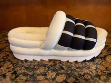 New Womens UGG MAXI LOGO PADDED PLATFORM SLIDE SANDALS WHITE/BLACK 1127067