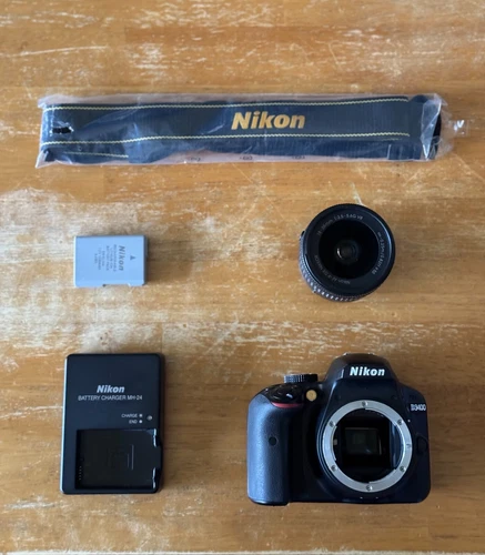 Nikon D3400 24,2MP DSLR Camera - Black (Kit with 18-55mm f/3.5-5.6G VR Lens)