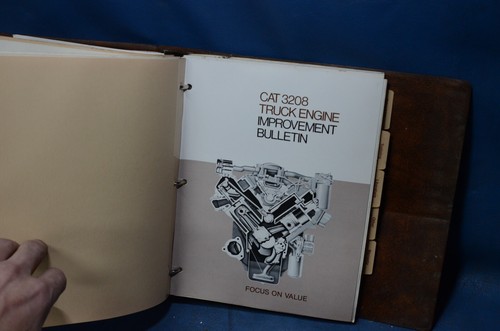 Vtg Caterpillar CAT Advertising BINDER Manual Booklet Guide Dealer Brochure Book - Picture 21 of 24