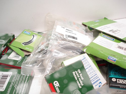 OFERTA A GRANEL DE 75 piezas SURTIDOS SELLOS EXCEDENTES RODAMIENTOS CARRERAS ETC SKF TIMKEN GARLOCK - Imagen 6 de 12