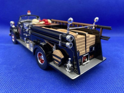 First Gear 19-2289 1960 Mack B Pumper Wisconsin Fire Dept Fire Engine 1:34 / MIB - Bild 6 von 24