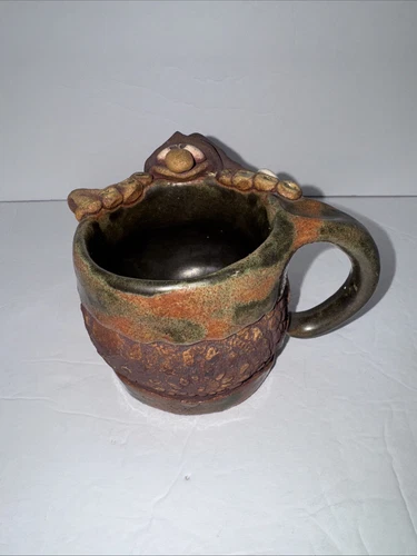 Rare Vintage Pump Pottery Style 3D Face Mug Coffee Cup Stoneware Hawaii Big Hand