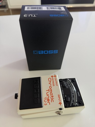 Boss TU-2 Chromatic Stage Tuner Tuner Guitar Effect Pedal - Picture 3 of 7