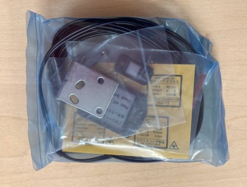 KEYENCE LV-H62 Digital Laser Sensor Head Retroreflective from Japan New - Picture 4 of 5