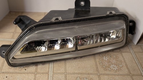 PACCAR Lamp - Fog/Driving P54-6199R - Picture 15 of 16