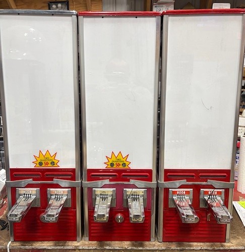 1 RED Northwestern Sticker Tattoo Pokemon Card TCG Sports Card Vending Machine - Picture 3 of 9